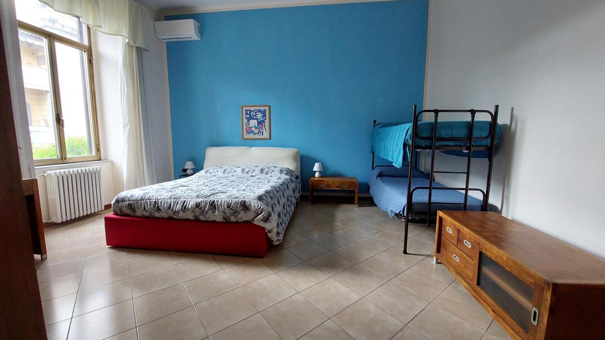 Ventottesima Vacanza + Naples